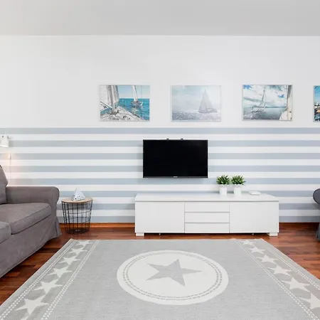 Platan Center Iv By Renters Appartement