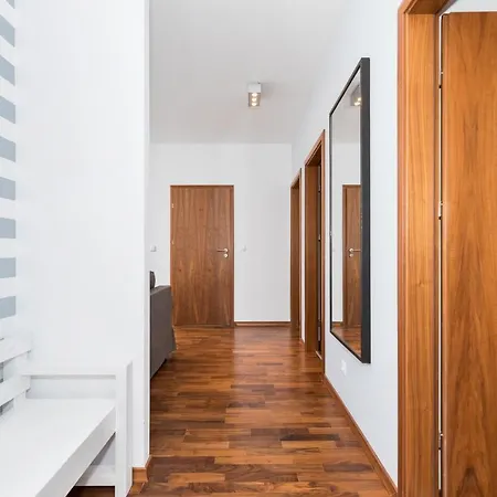 Appartement Platan Center Iv By Renters *