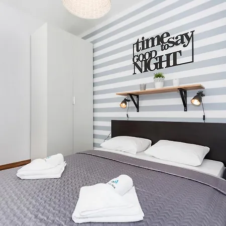 Platan Center Iv By Renters