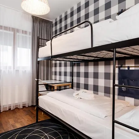 Platan Center Iv By Renters *