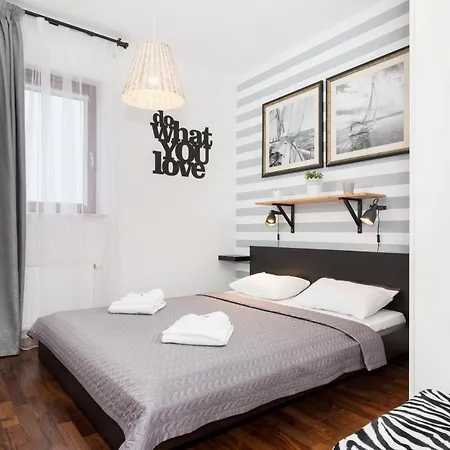 Platan Center Iv By Renters *