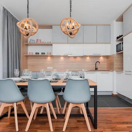 Platan Center Iv By Renters Apartamento Świnoujście