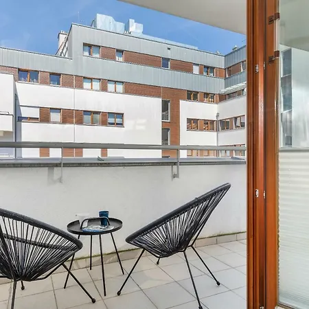 Apartament Center Iv By Renters *